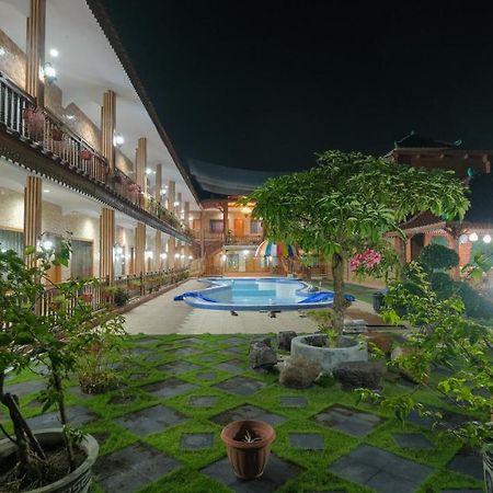 Sartini Inn Jogja Yogyakarta Kültér fotó