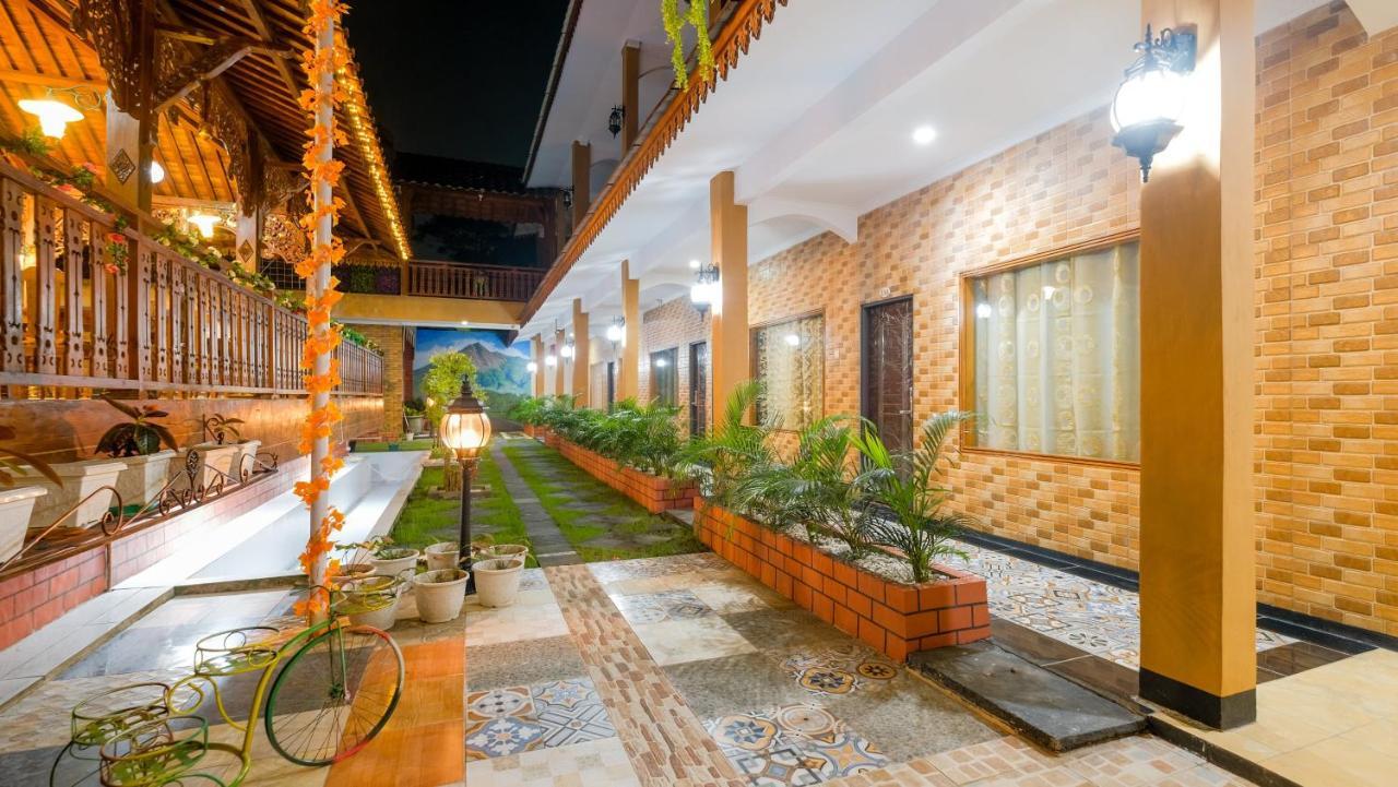Sartini Inn Jogja Yogyakarta Kültér fotó