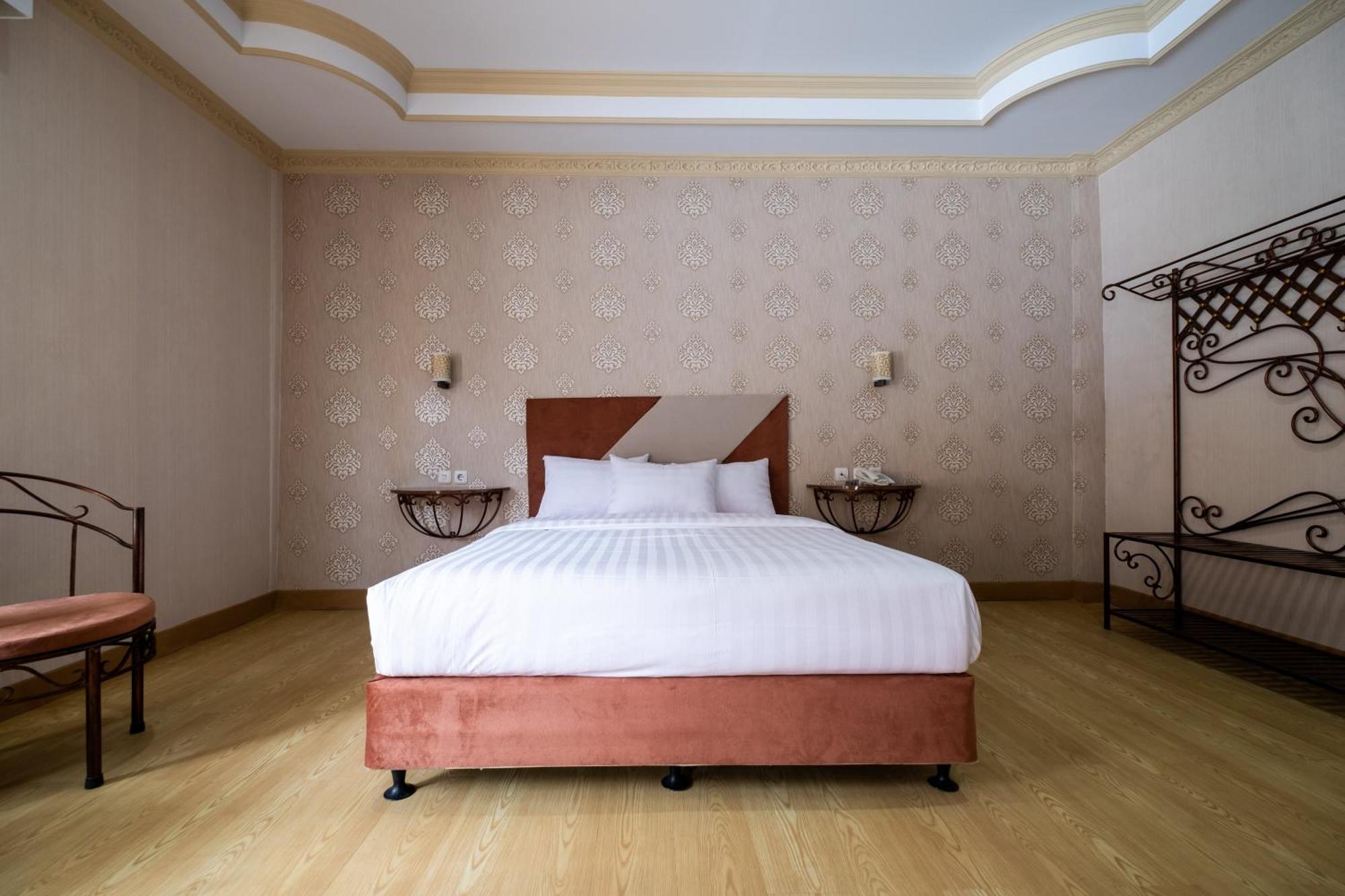 Sartini Inn Jogja Yogyakarta Kültér fotó