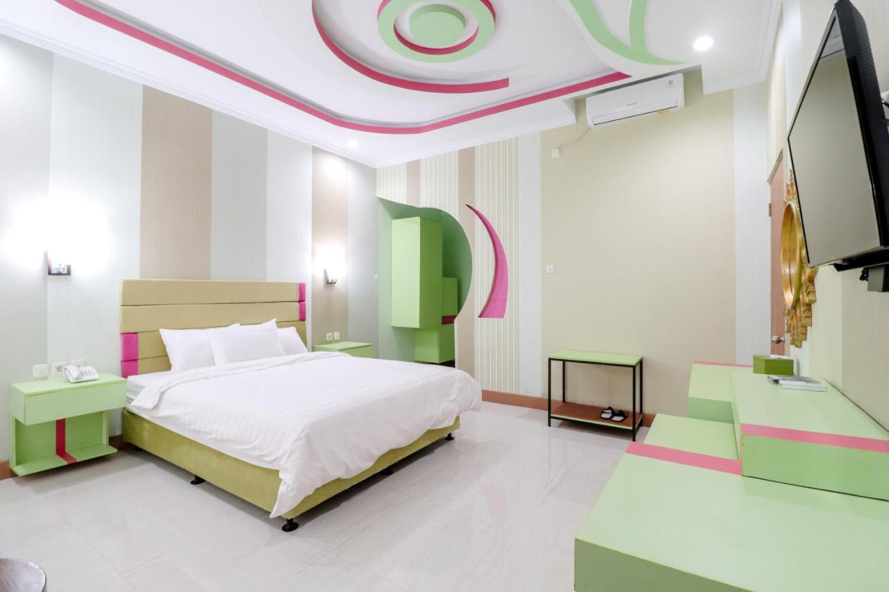 Sartini Inn Jogja Yogyakarta Kültér fotó
