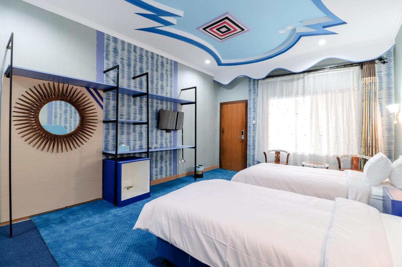 Sartini Inn Jogja Yogyakarta Kültér fotó