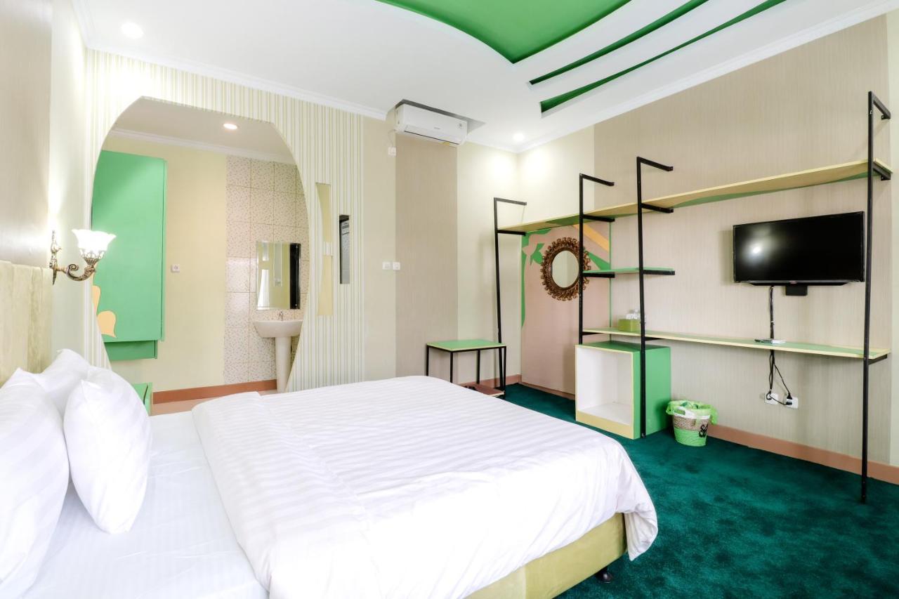 Sartini Inn Jogja Yogyakarta Kültér fotó