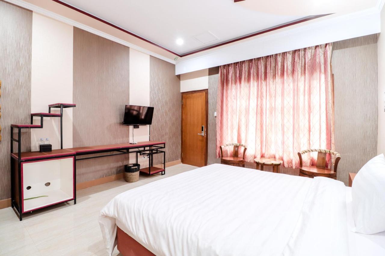 Sartini Inn Jogja Yogyakarta Kültér fotó