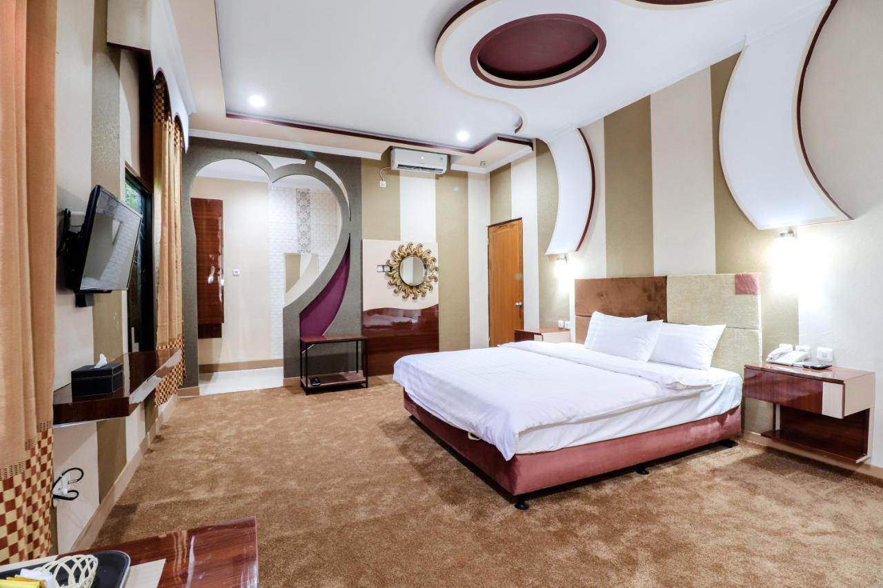 Sartini Inn Jogja Yogyakarta Kültér fotó