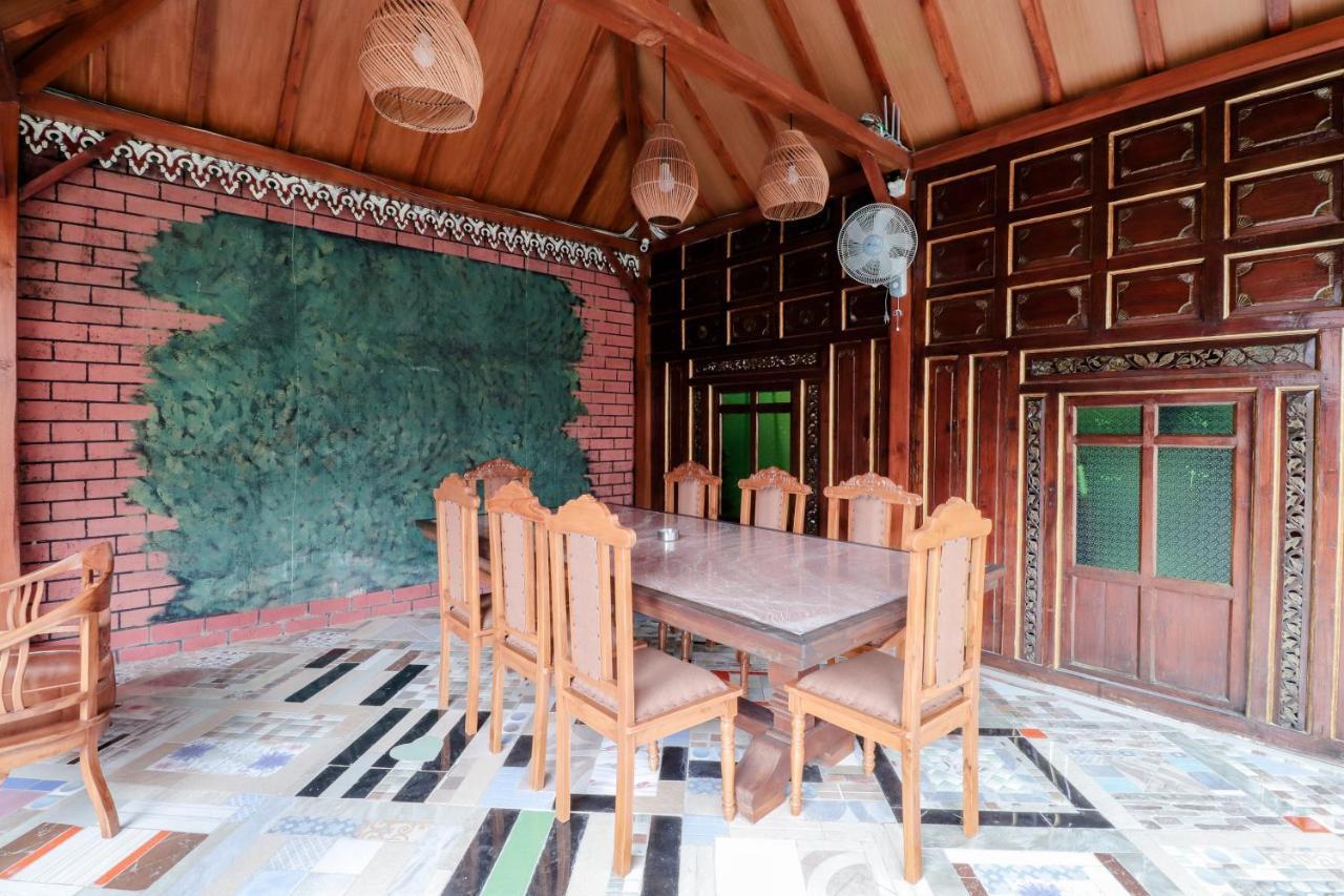 Sartini Inn Jogja Yogyakarta Kültér fotó