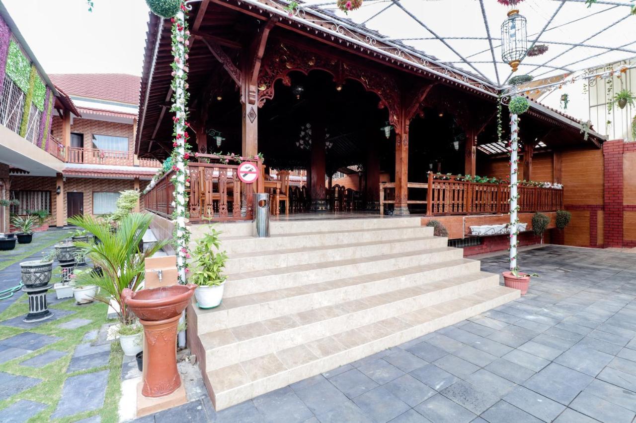 Sartini Inn Jogja Yogyakarta Kültér fotó