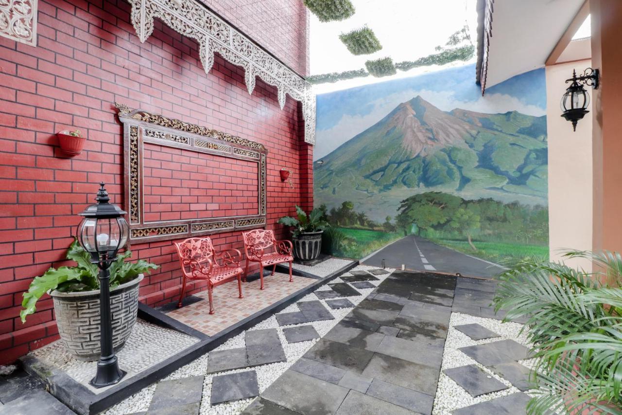 Sartini Inn Jogja Yogyakarta Kültér fotó